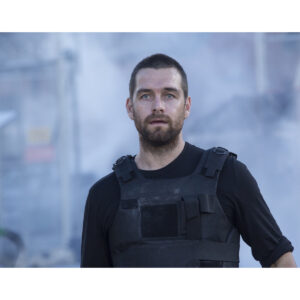 Pre-Sale Antony Starr Autographed Photo #9 (3 sizes available)