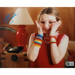 Abigail Breslin Autographed Photo #4 (8x10) W Beckett