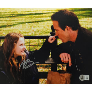 Abigail Breslin Autographed Photo #5 (8x10) W Beckett