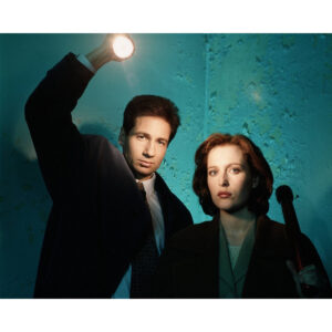 Pre-Sale Gillian Anderson Autographed Photo #26 (8x10)