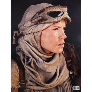 Daisy Ridley Autographed Photo #10 (11x14)
