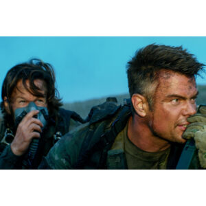 Pre-Sale Josh Duhamel Autographed Photo #32 (11x17)