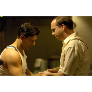 Pre-Sale Paul Giamatti Autographed Photo #47 (11x17)