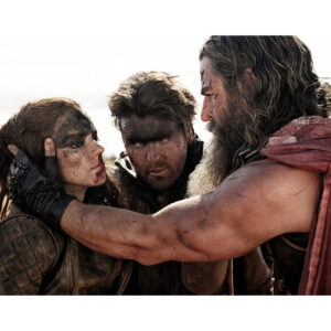 Pre-Sale Chris Hemsworth Autographed Photo #40 (3 sizes available)