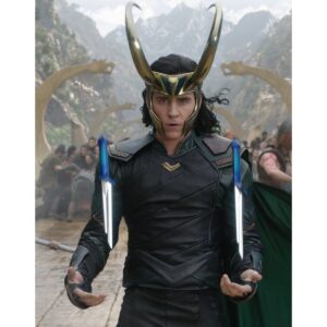 Pre-Sale Tom Hiddleston Autographed Photo #10 (3 sizes available)