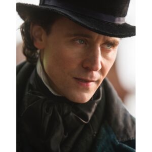 Pre-Sale Tom Hiddleston Autographed Photo #12 (3 sizes available)
