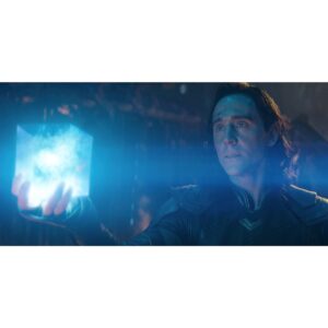 Pre-Sale Tom Hiddleston Autographed Photo #24 (10x20)