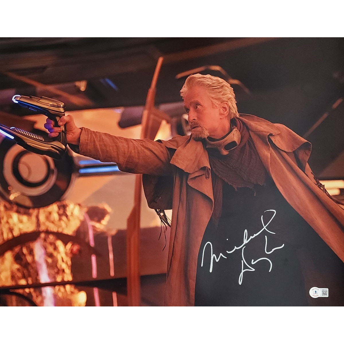 Michael Douglas Signed Photo #1 (16x20) w/ BAS - Twin Cities Comics