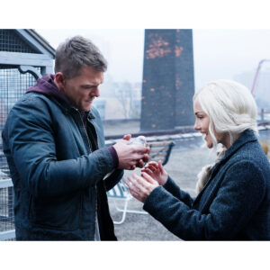 Pre-Sale Alan Ritchson Autographed Photo #18 (3 sizes available)