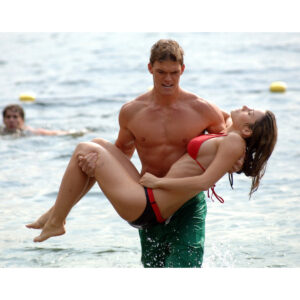 Pre-Sale Alan Ritchson Autographed Photo #22 (3 sizes available)