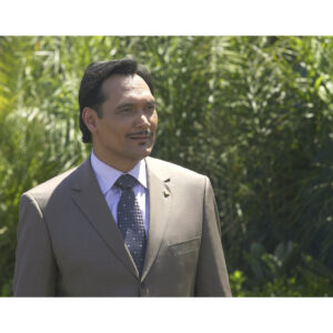 Pre-Sale Jimmy Smits Autographed Photo #7 (3 sizes available)