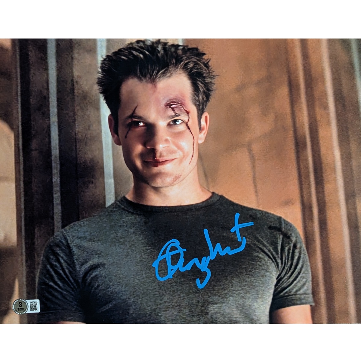 Timothy Olyphant Signed Photo #5 (11x14)