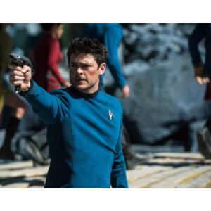 Pre-Sale Karl Urban Autographed Photo #19 (3 sizes available)