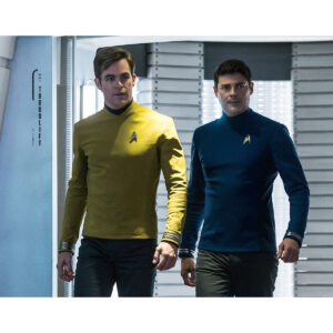 Pre-Sale Karl Urban Autographed Photo #21 (3 sizes available)
