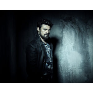 Pre-Sale Karl Urban Autographed Photo #26 (3 sizes available)