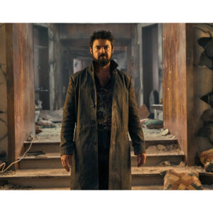Pre-Sale Karl Urban Autographed Photo #32 (3 sizes available)