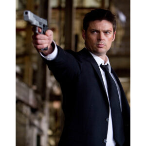 Pre-Sale Karl Urban Autographed Photo #45 (3 sizes available)