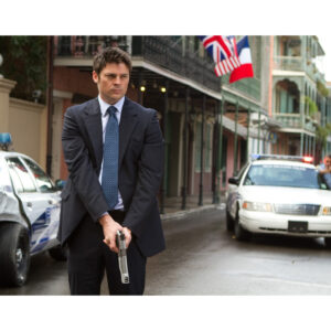 Pre-Sale Karl Urban Autographed Photo #46 (3 sizes available)